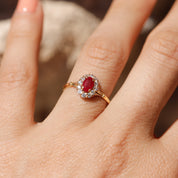 Bague marguerite rubis diamants or recyclé