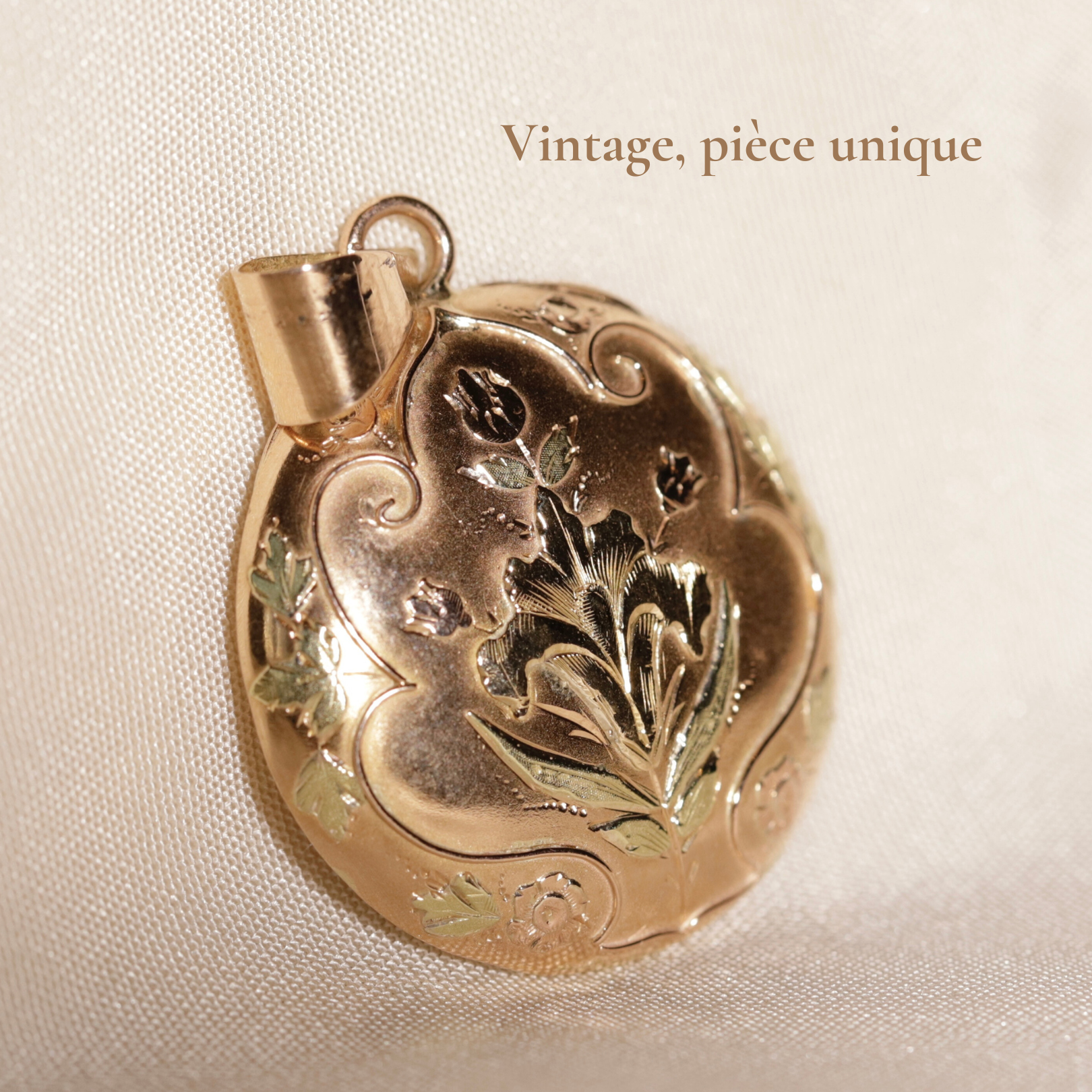 Lot de pendentifs fantaisie variés avec plusieurs styles - Montres & Bijoux Lot de pendentifs fantaisie variés avec plusieurs styles - Montres & Bijoux