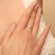 Bague fleur Promesse diamants 2
