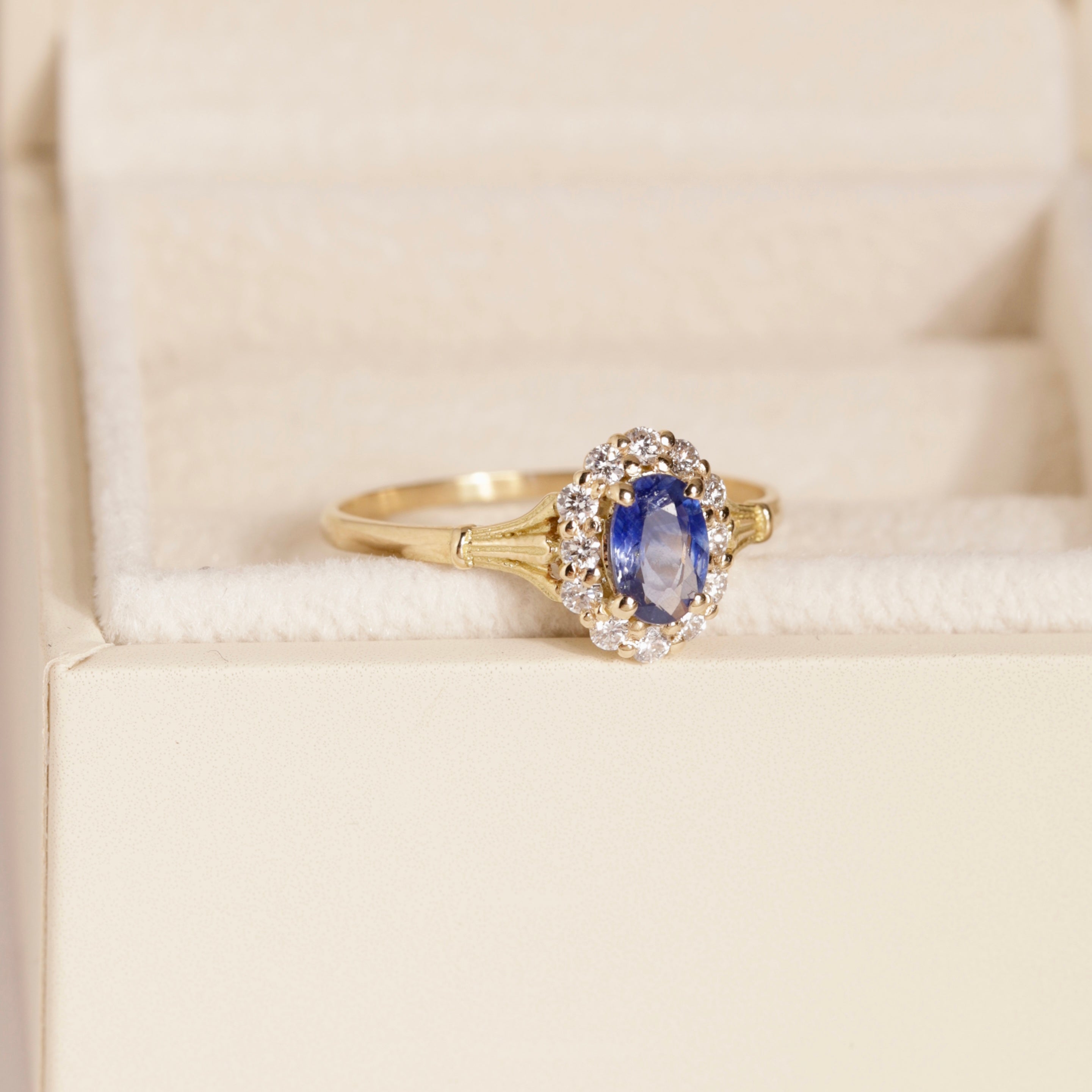 Bague marguerite saphir diamants or recyclé