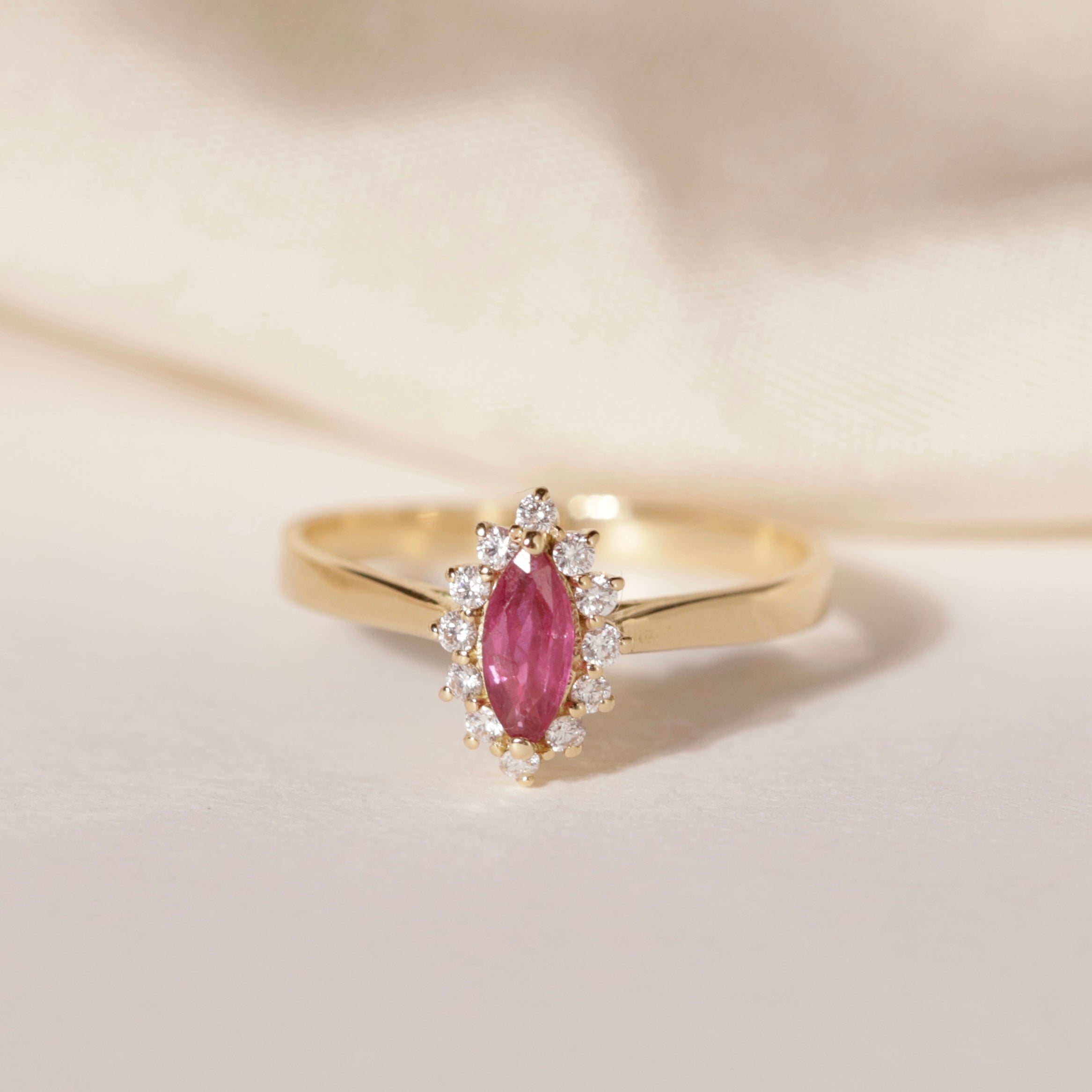 Bague marquise or 18 carats rubis diamants songe 3