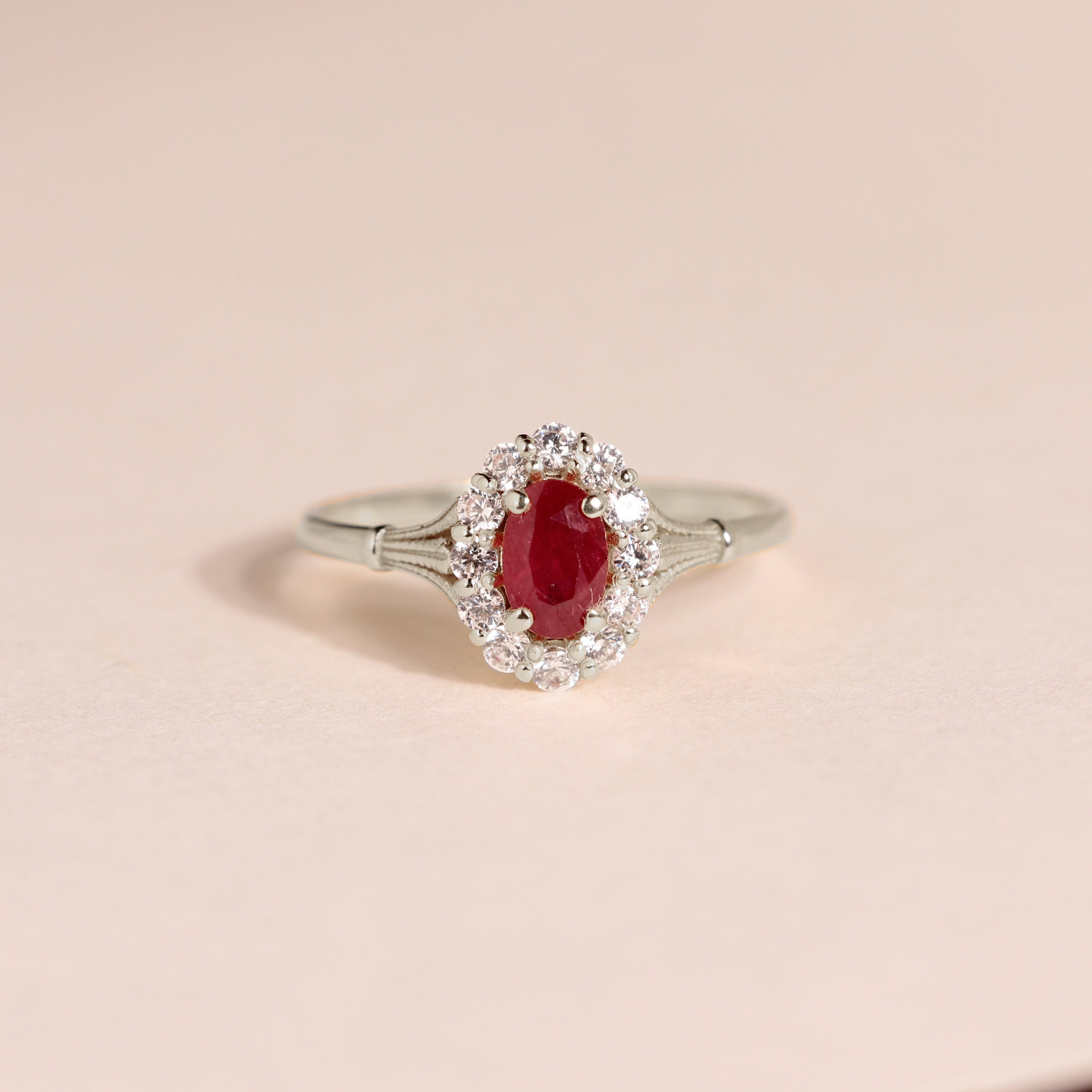 bague marguerite or blanc rubis diamants