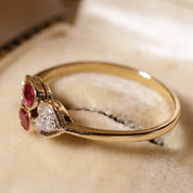 Bague ancienne or 18 carats rubis et petits coeur diamants