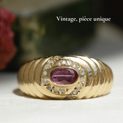 Bague godronnée rubis et diamants