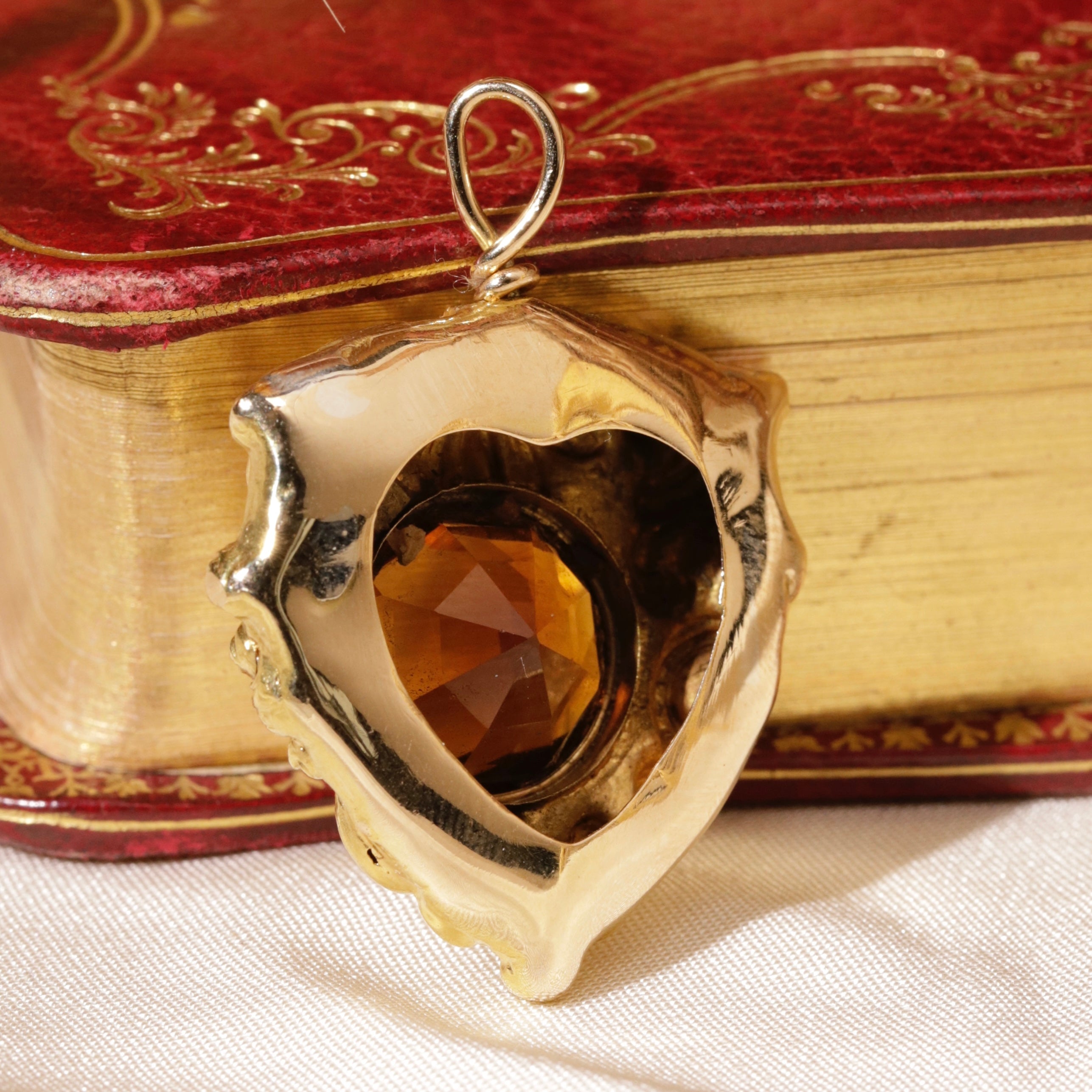 Pendentif coeur décor citrine