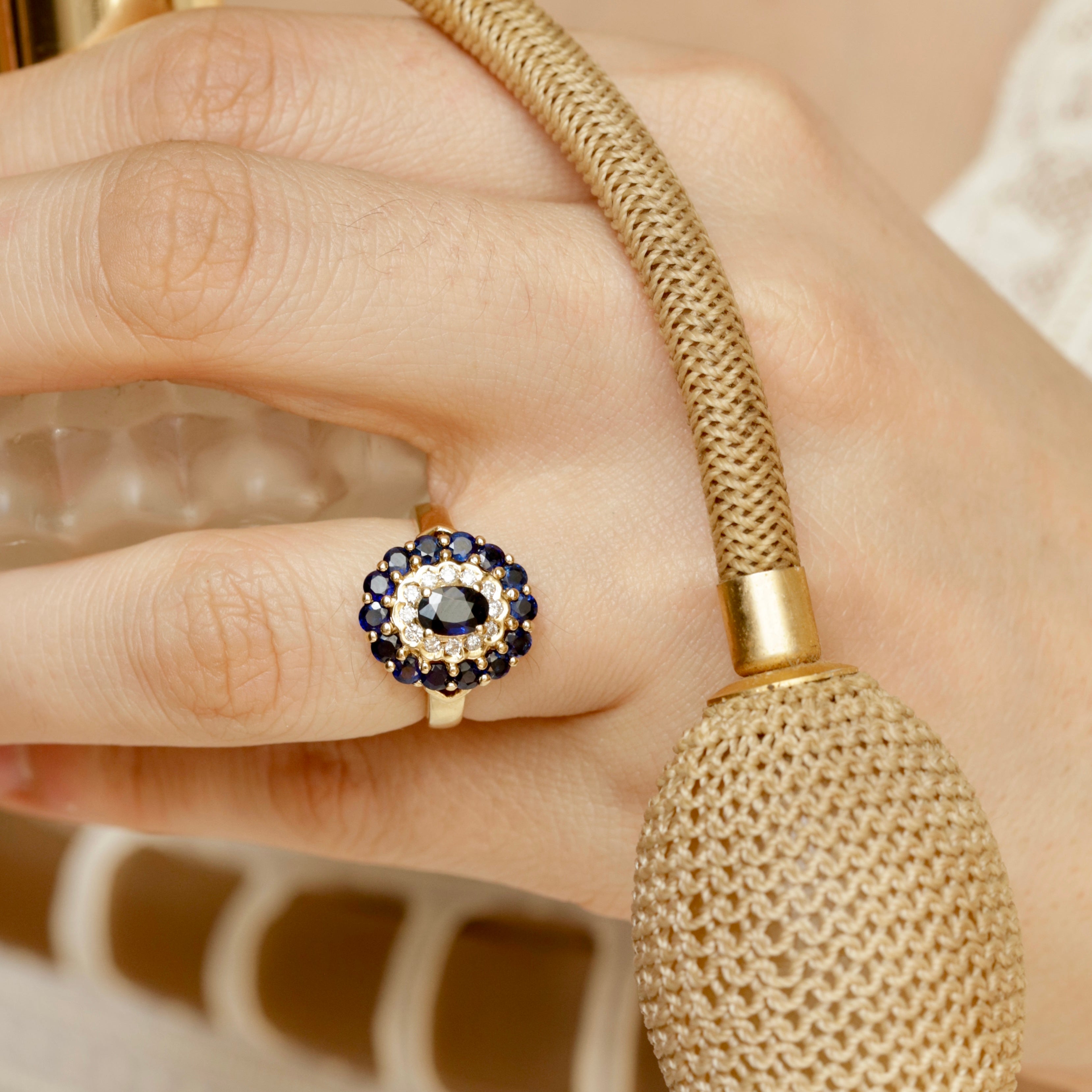 Bague marguerite diamants et saphir