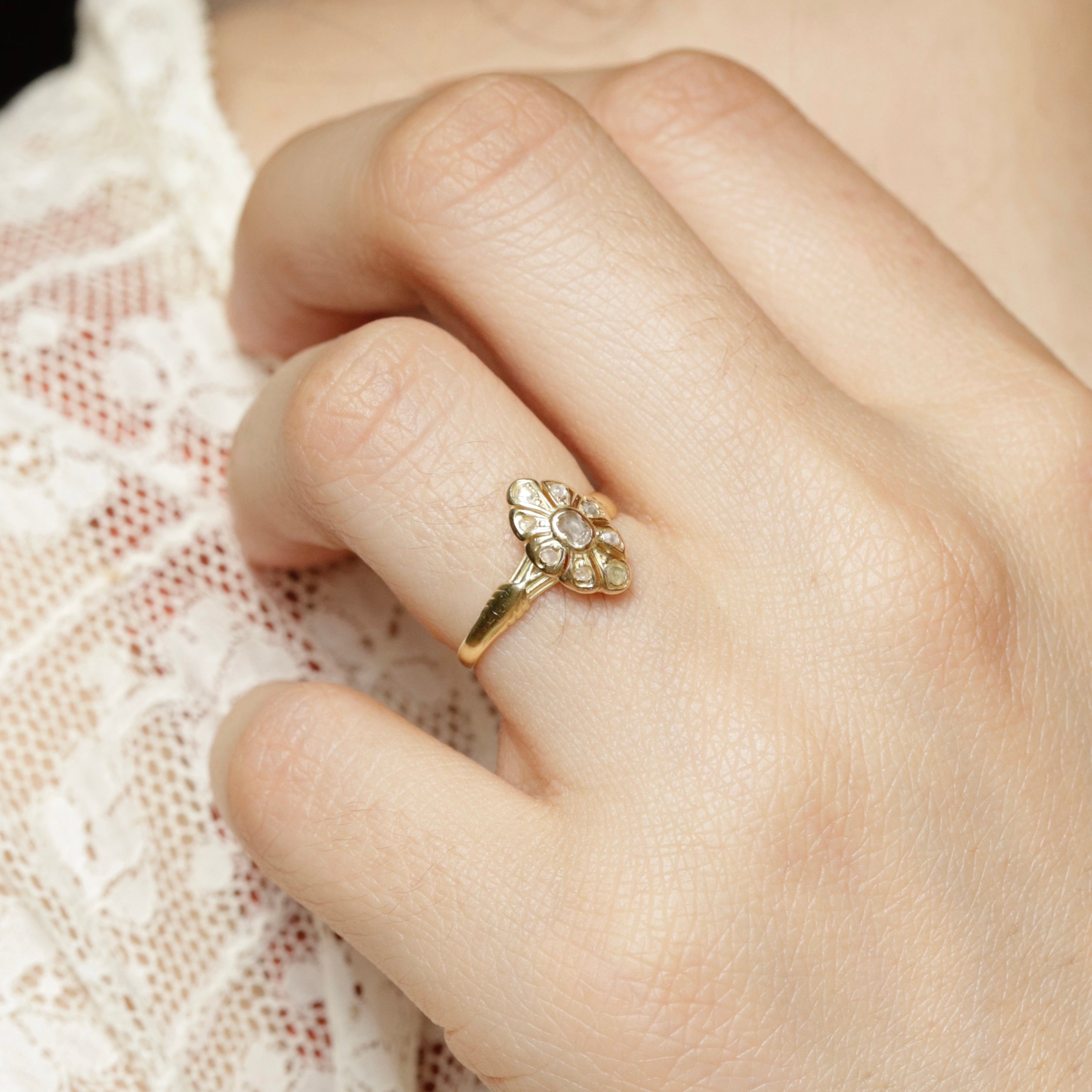 Bague marquise ancienne diamants taille rose