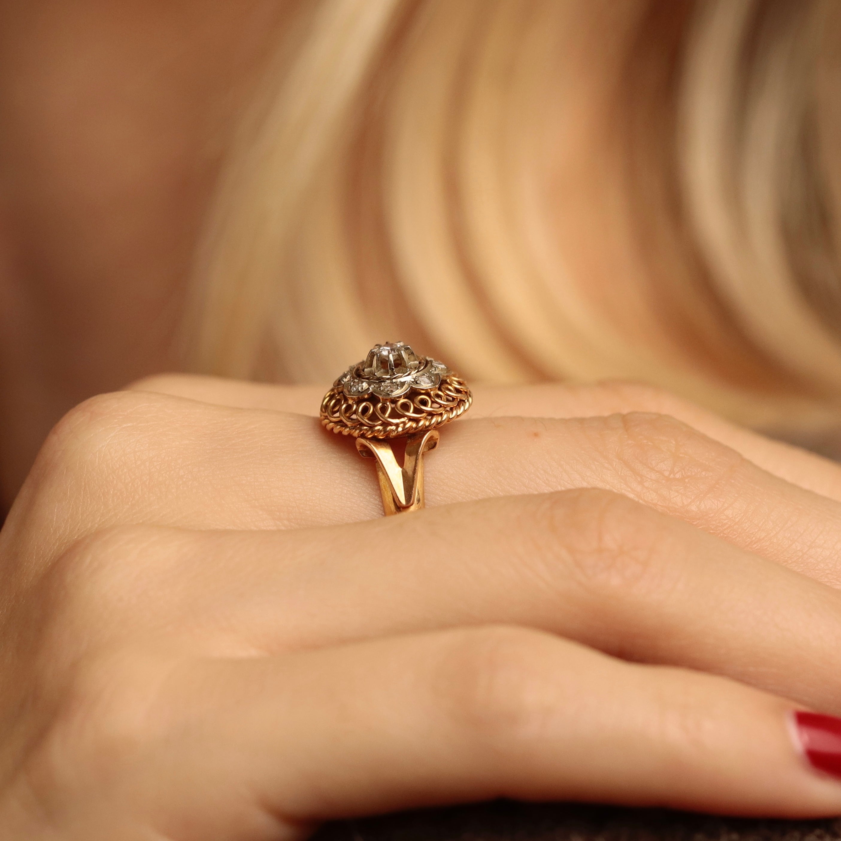 Bague deux ors diamant plateau rond torsadé