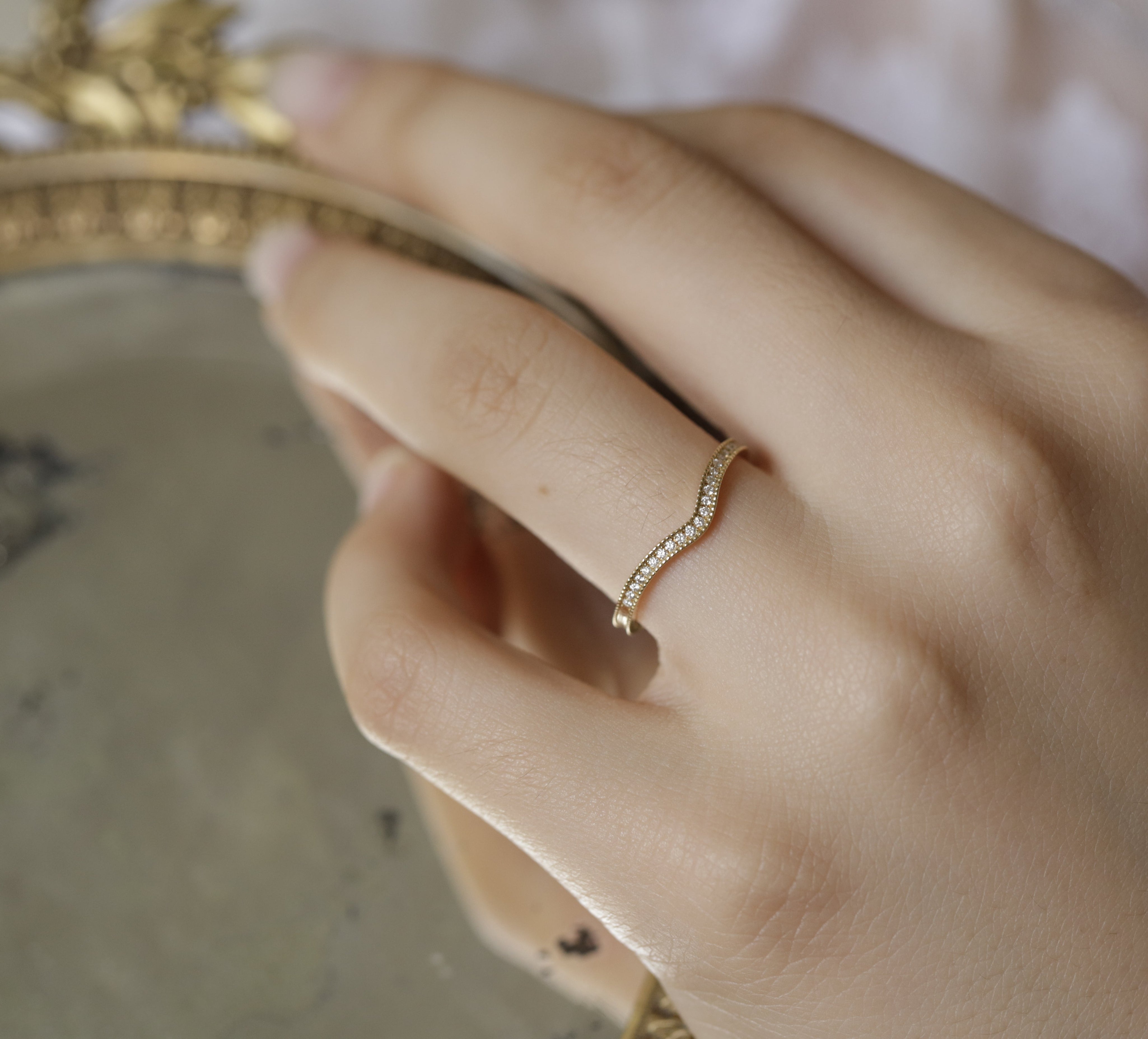 Hélia alliance en U sertie de diamants en or 18 carats 