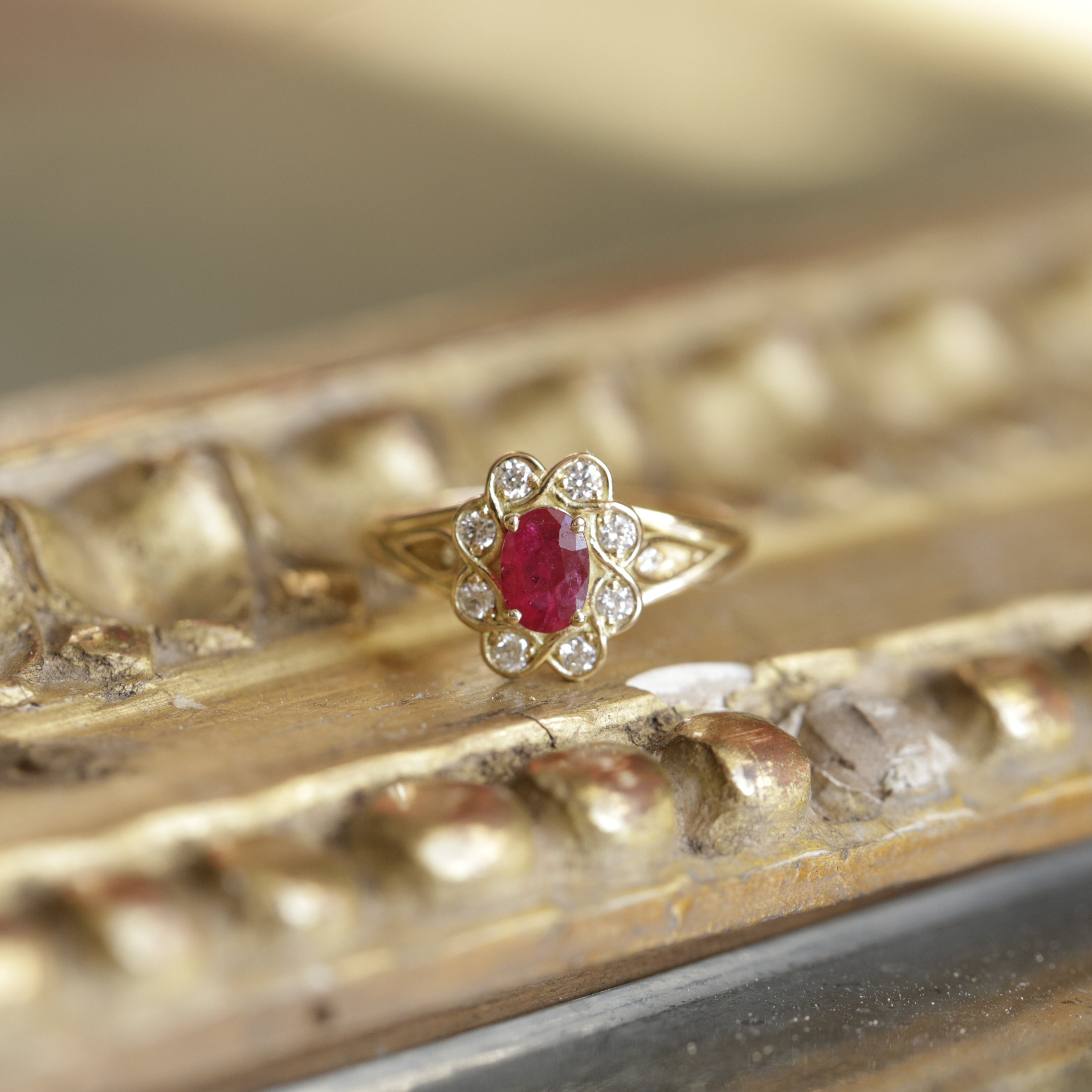 Antheia bague marguerite style vintage rubis et or 18 carats recyclé 