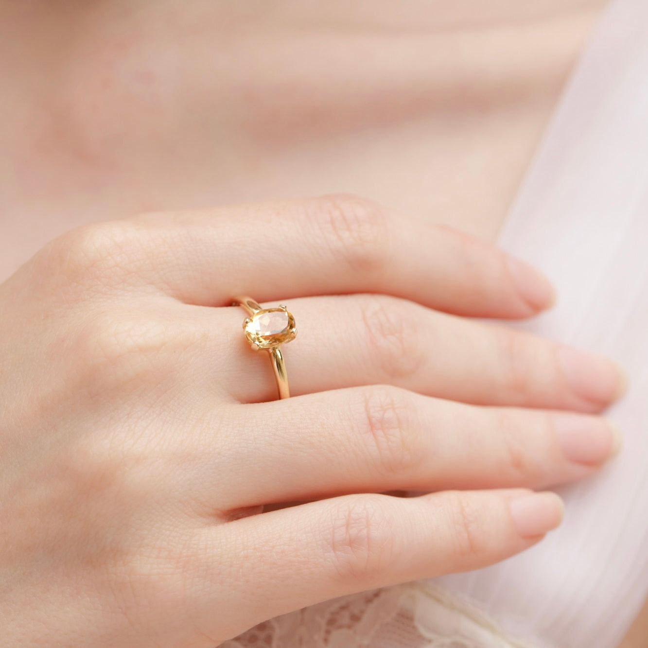 Bague solitaire citrine