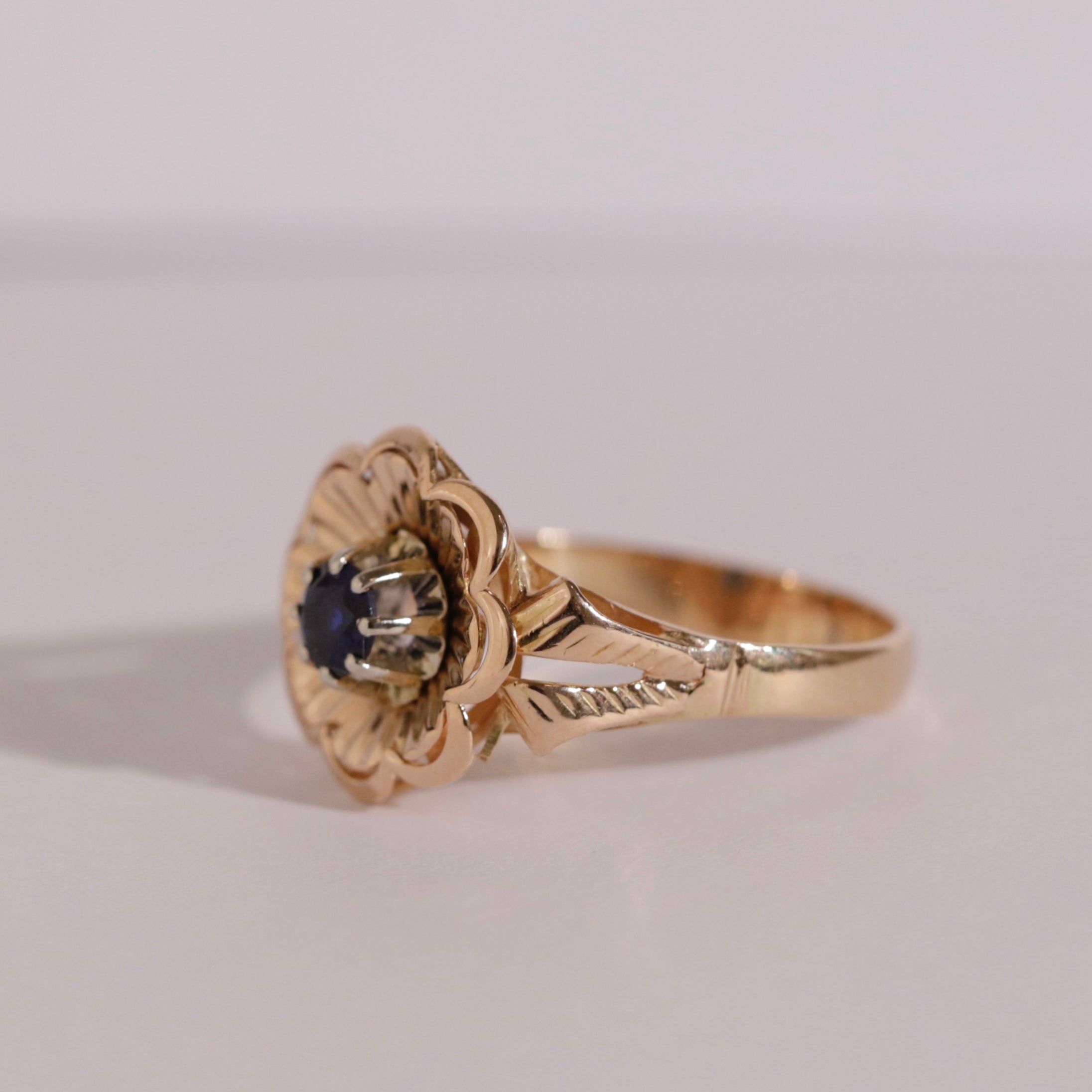 Bague Fleur ancienne années 40