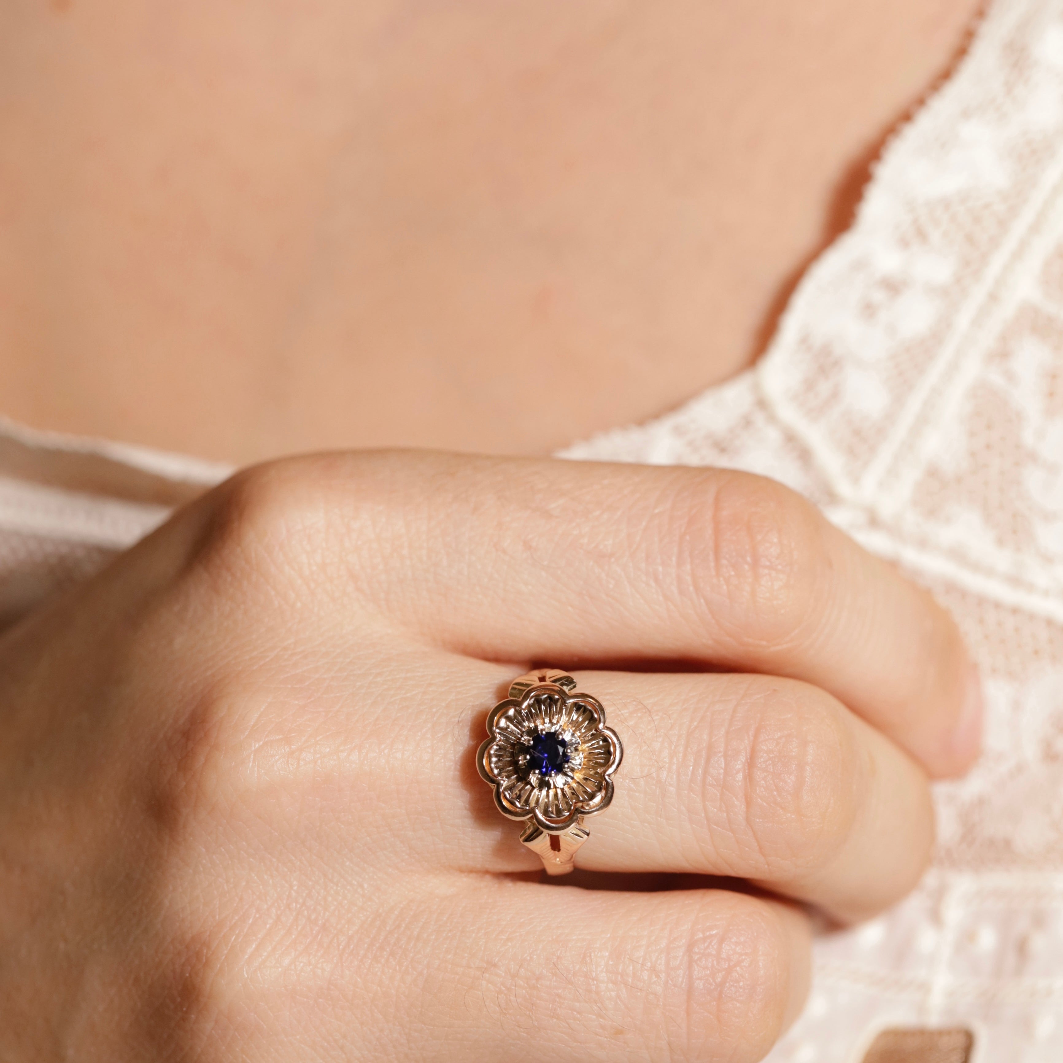 Bague Fleur ancienne années 40