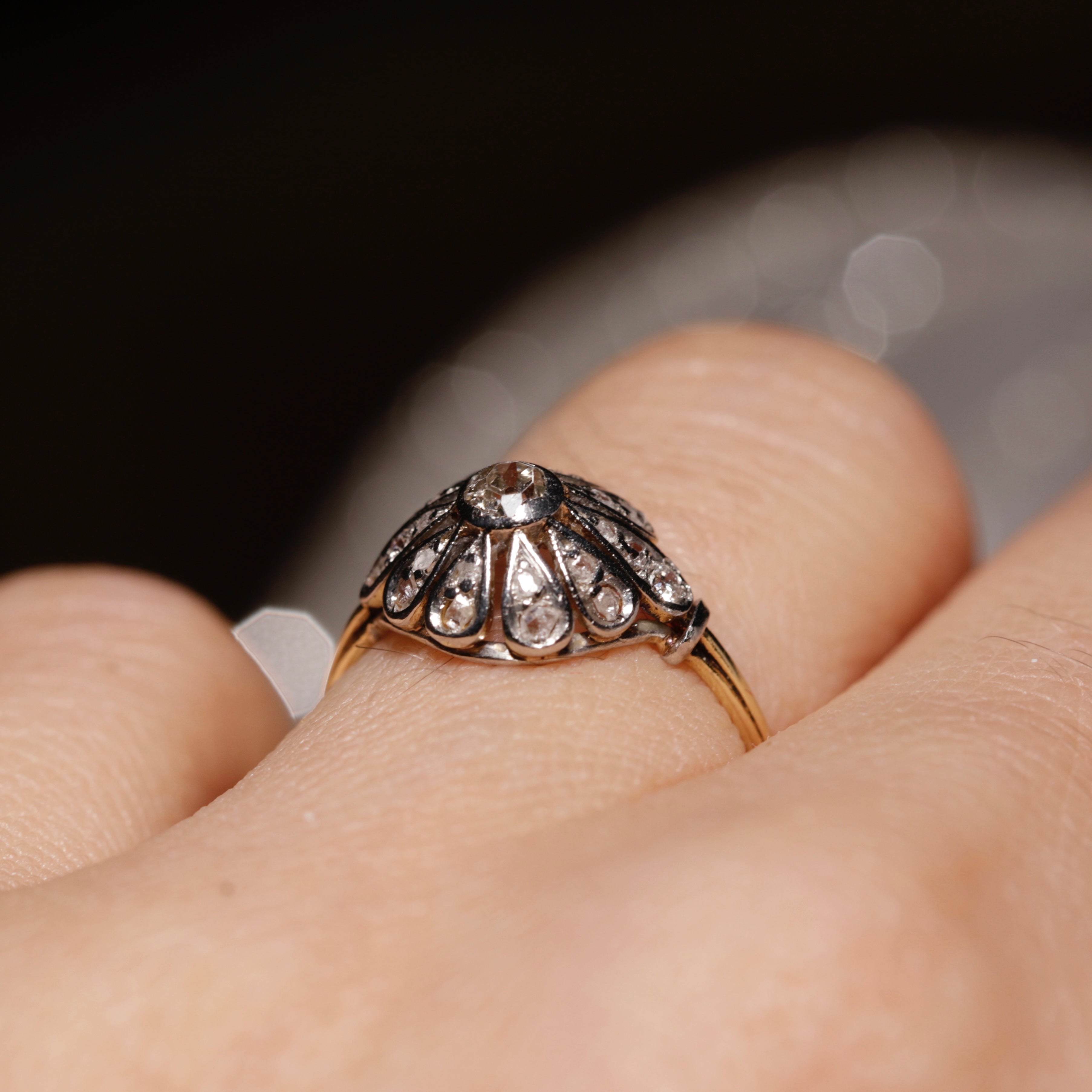 Bague Fleur ancienne or et platine diamants