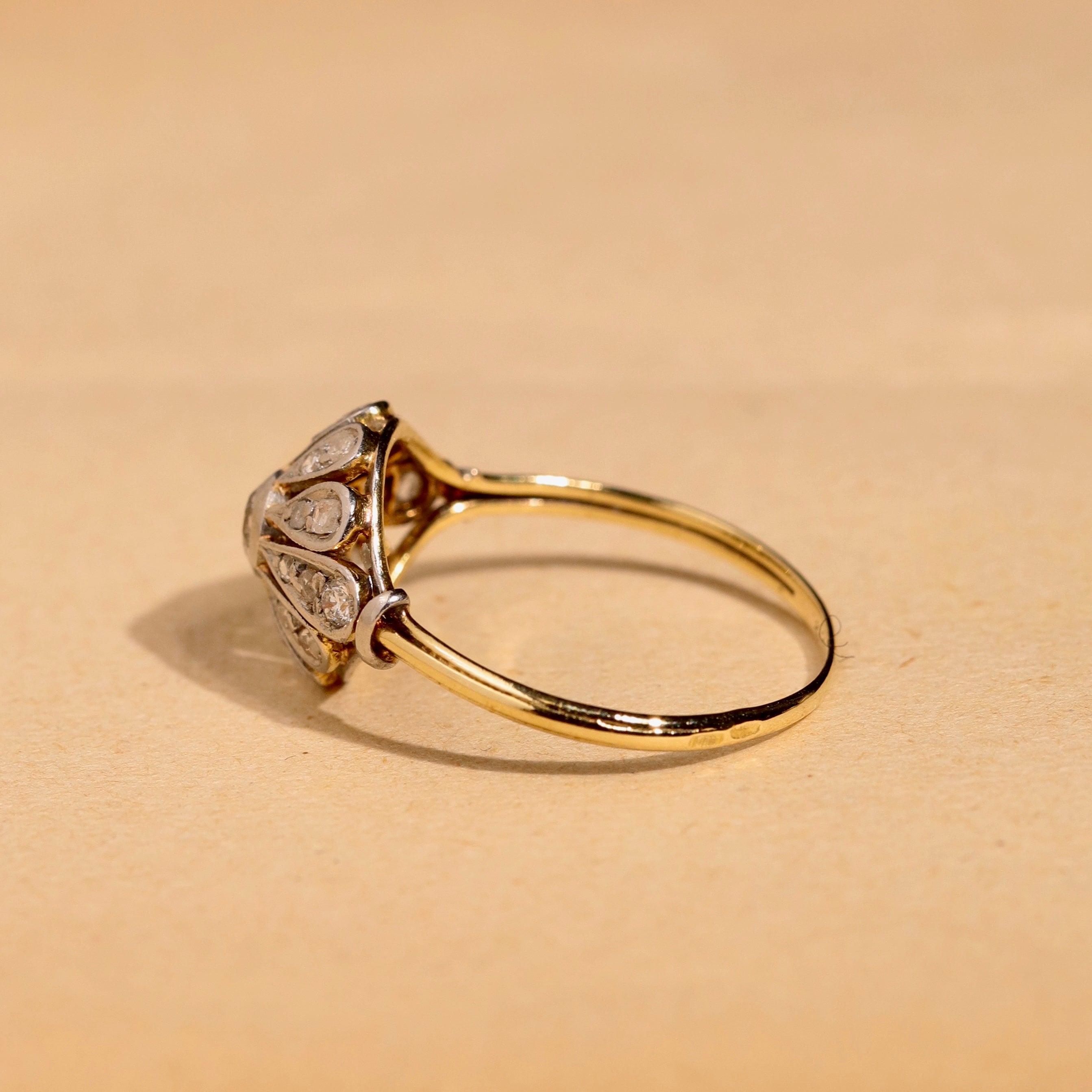 Bague Fleur ancienne or et platine diamants