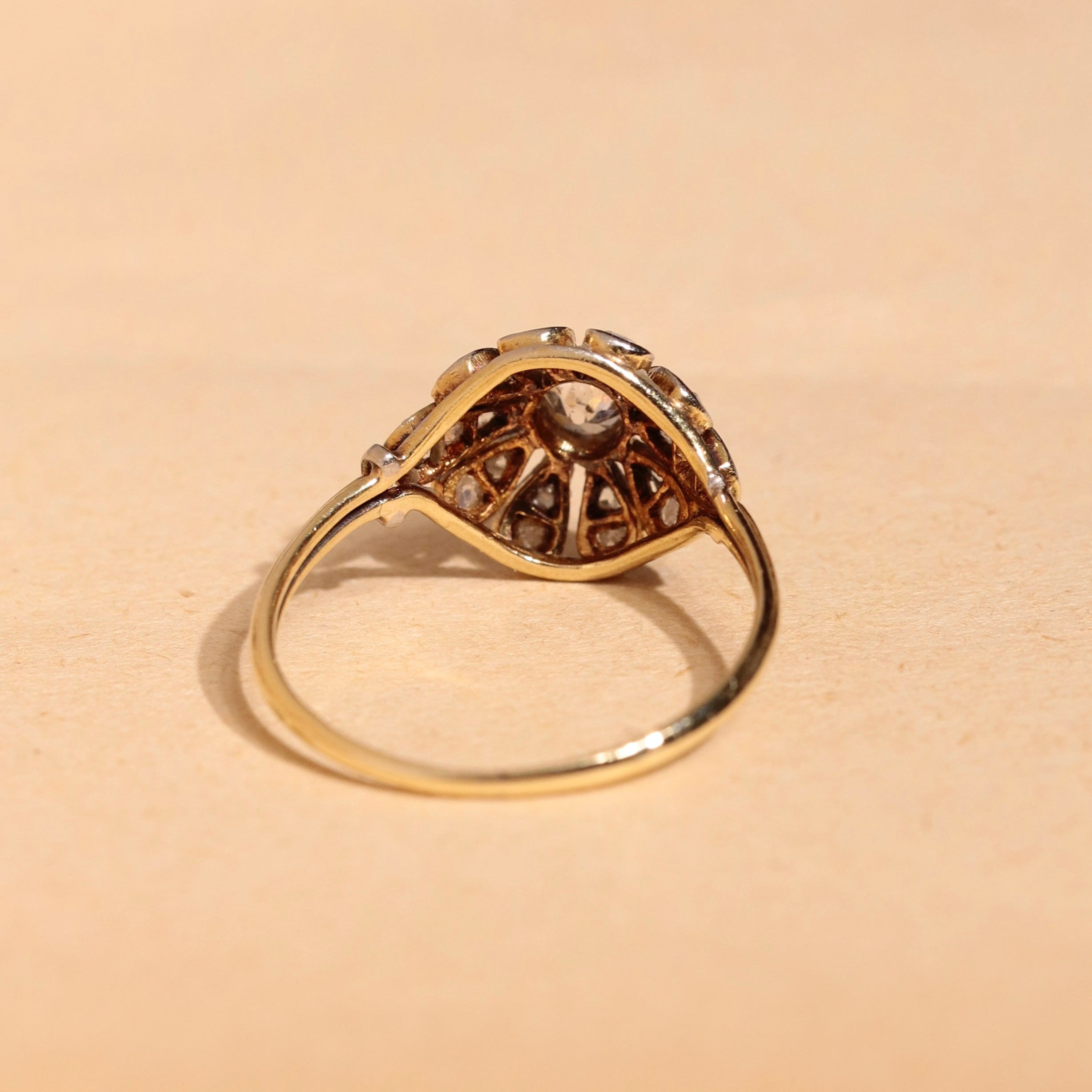 Bague Fleur ancienne or et platine diamants