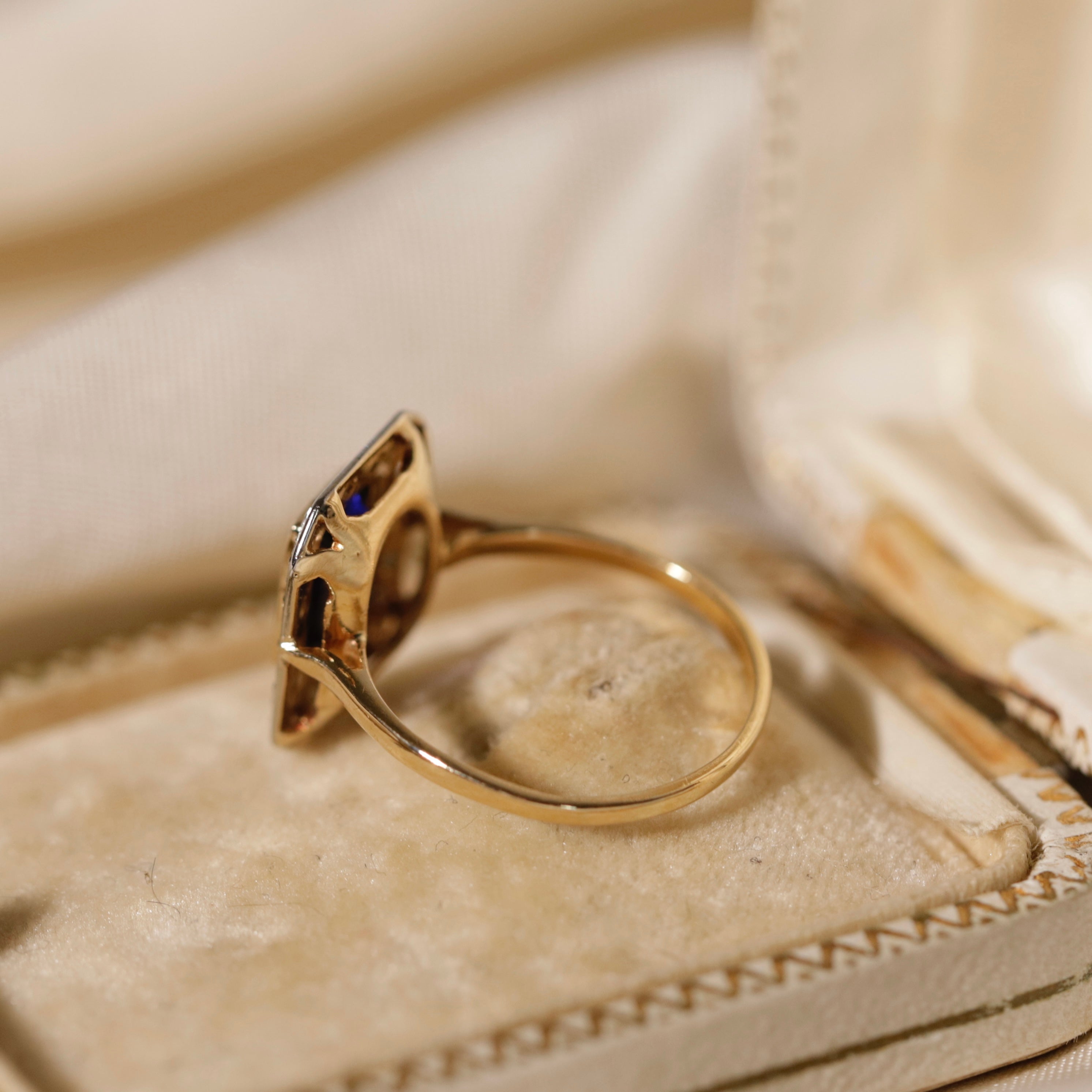 Bague ancienne 1920 saphir verneuil et diamants taille rose