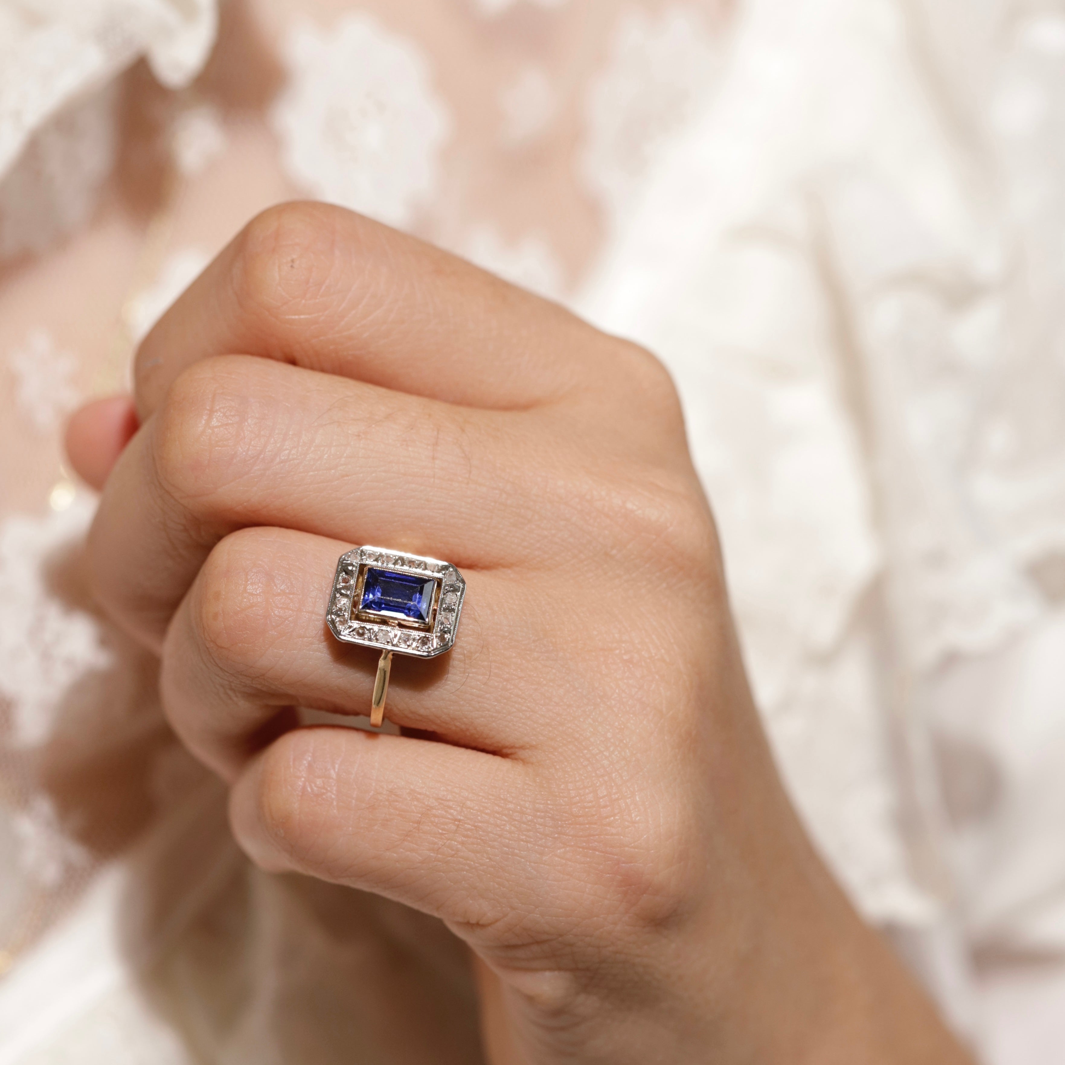 Bague ancienne 1920 saphir verneuil et diamants taille rose