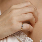 Bague jonc saphir