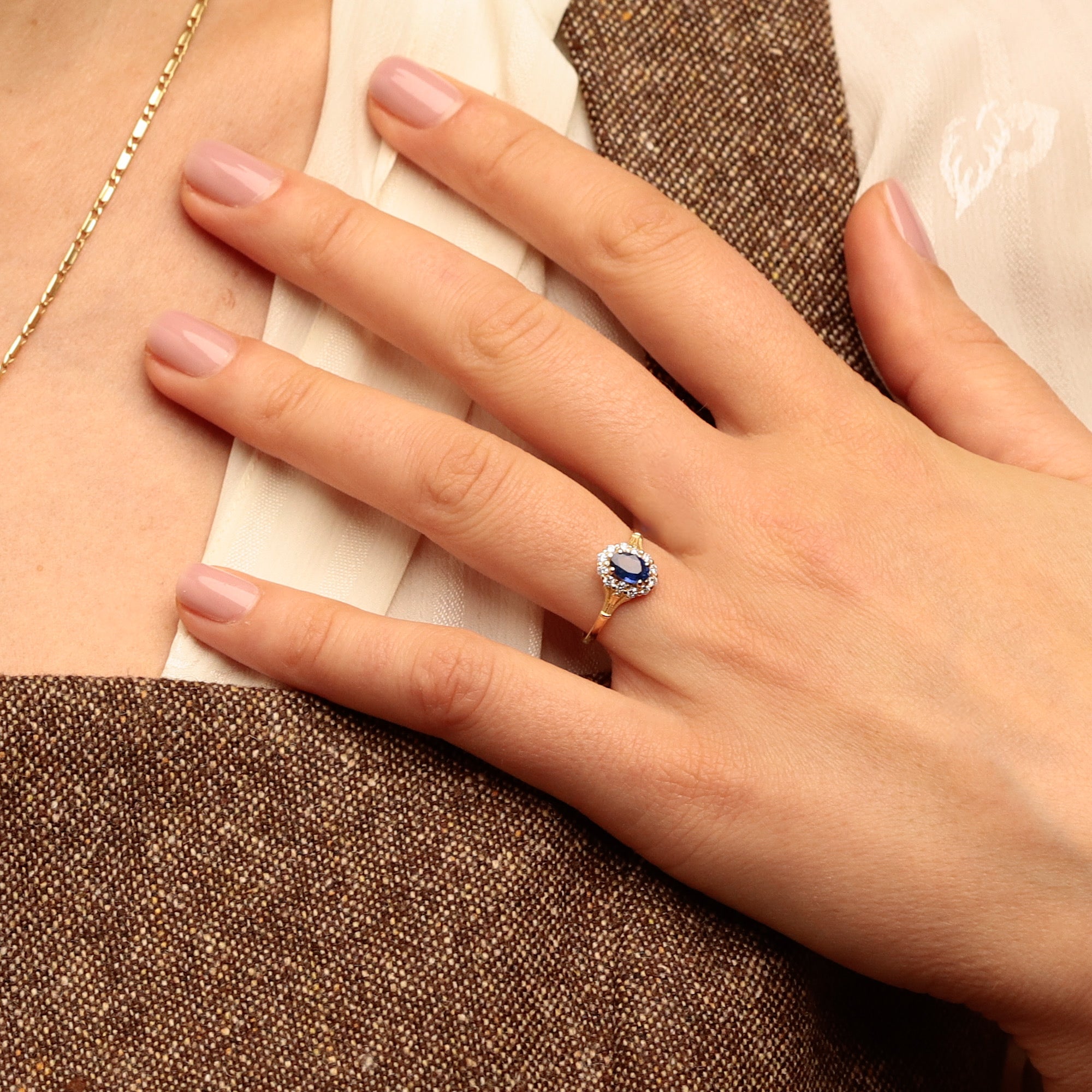 Bague Aurora · Bague marguerite saphir et diamants style vintage