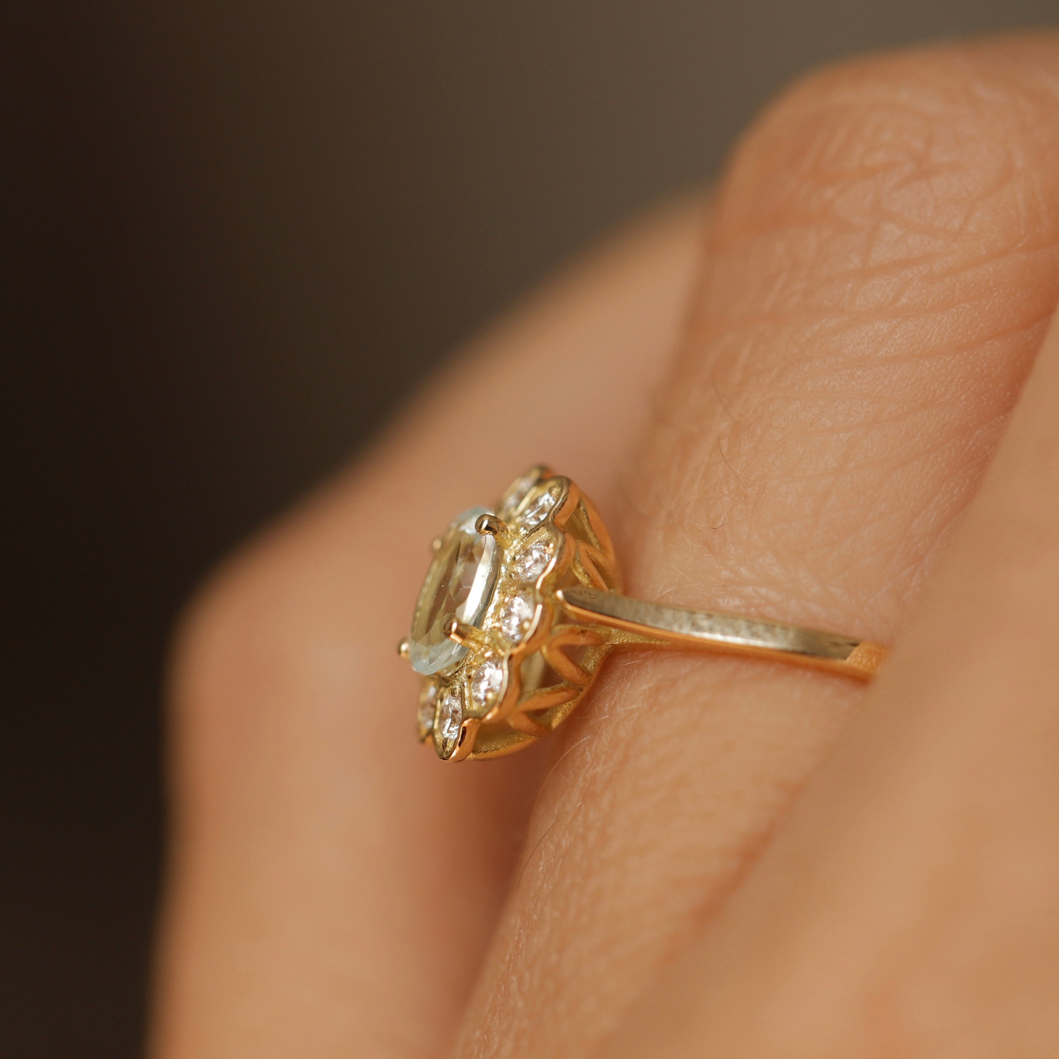 Bague marguerite aigue-marine et diamants style vintage Astrée