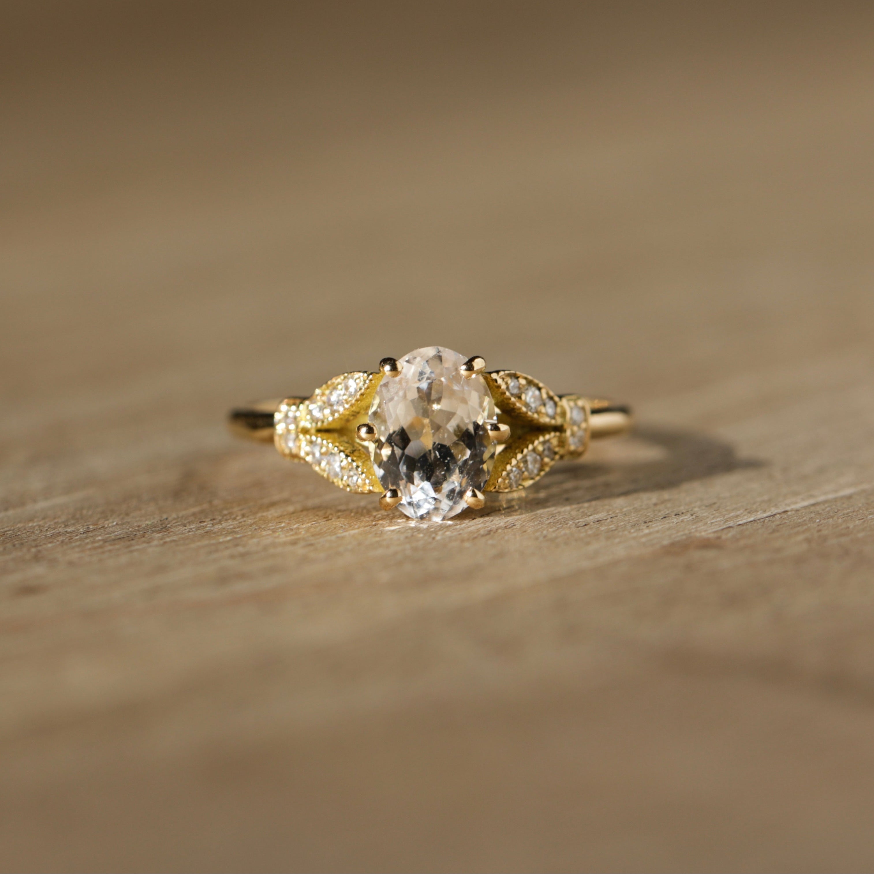 Bague Hesperis · Bague morganite et feuillage pavé de diamants