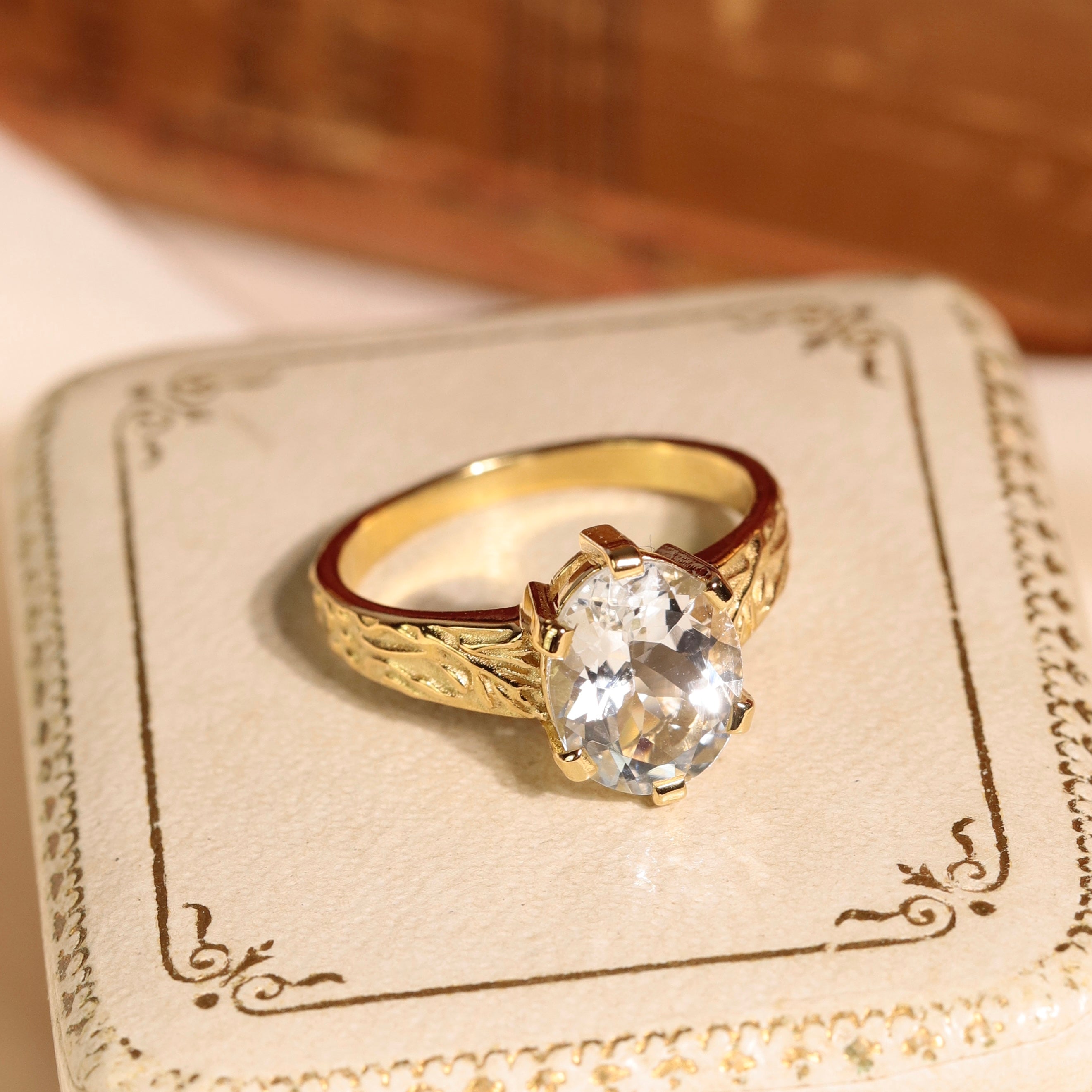 Bague Eos · Bague aigue-marine et anneau gravé en or