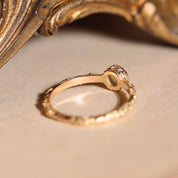 bague solitaire opale anneau gravé style ancien