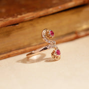 Bague vintage Toi&Moi rubis diamants 5