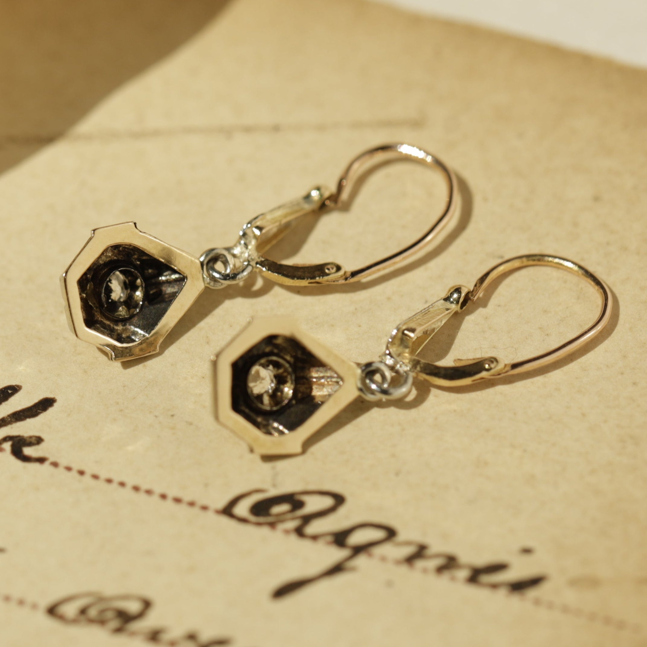 Boucles d’oreilles dormeuses début 20ème