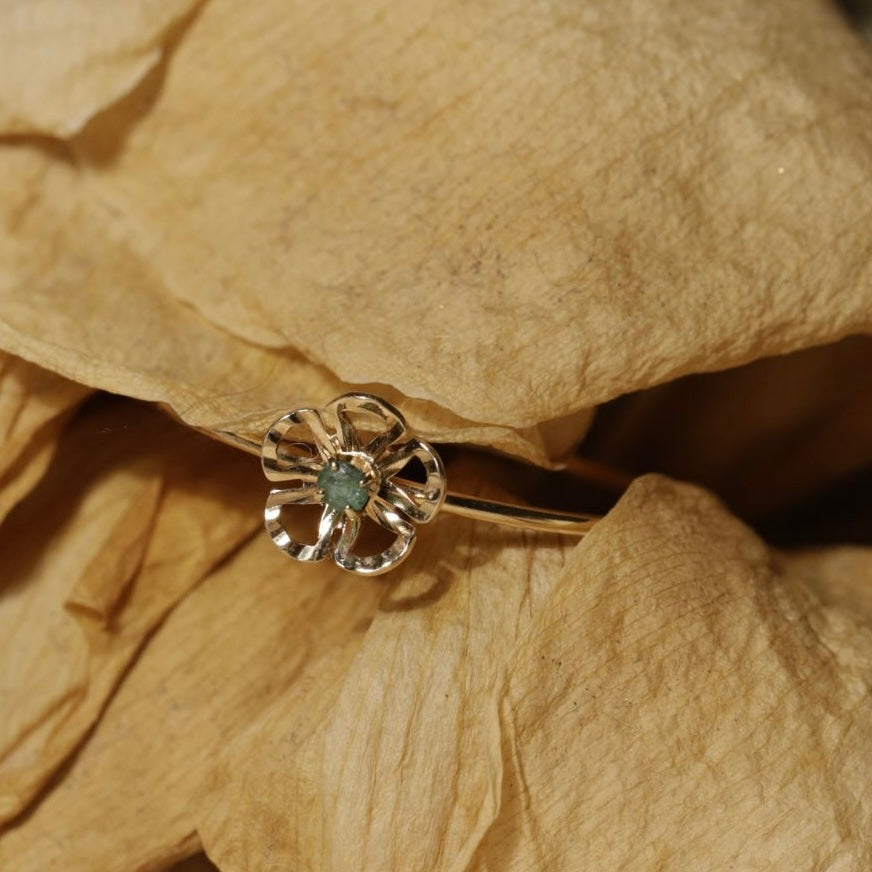 Bague fleur mini émeraude