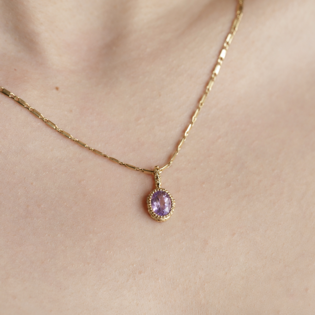 Dione pendentif améthyste et or 18 carats recyclé style vintage