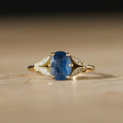 Bague Hesperis · Bague saphir et feuillage pavé de diamants