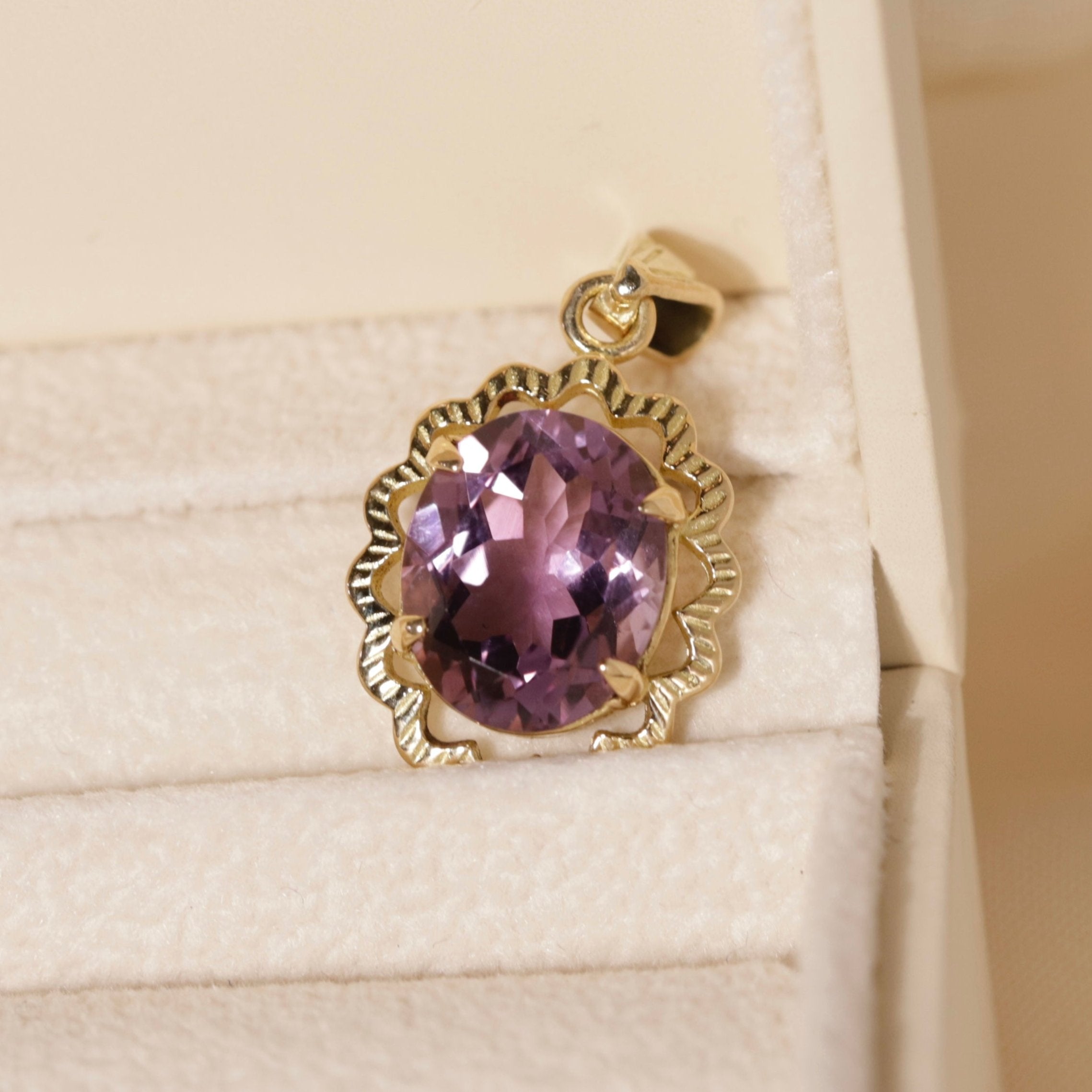 Pendentif or 18 carats améthyste style vintage althea
