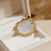 Pendentif or 18 carats nacre style vintage Lyra 3