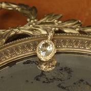 Pendentif style vintage ciselé motifs feuillages quartz citron