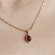 Pendentif grenat en or 18 carats recyclé style vintage 