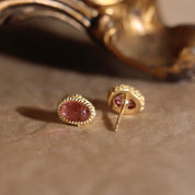 puces d’oreilles ovale tourmaline rose et motif feuillage style vintage