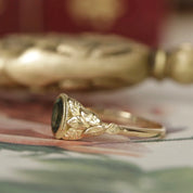 Solitaire feuillage saphir vert en or 18 carats recyclé  style vintage 