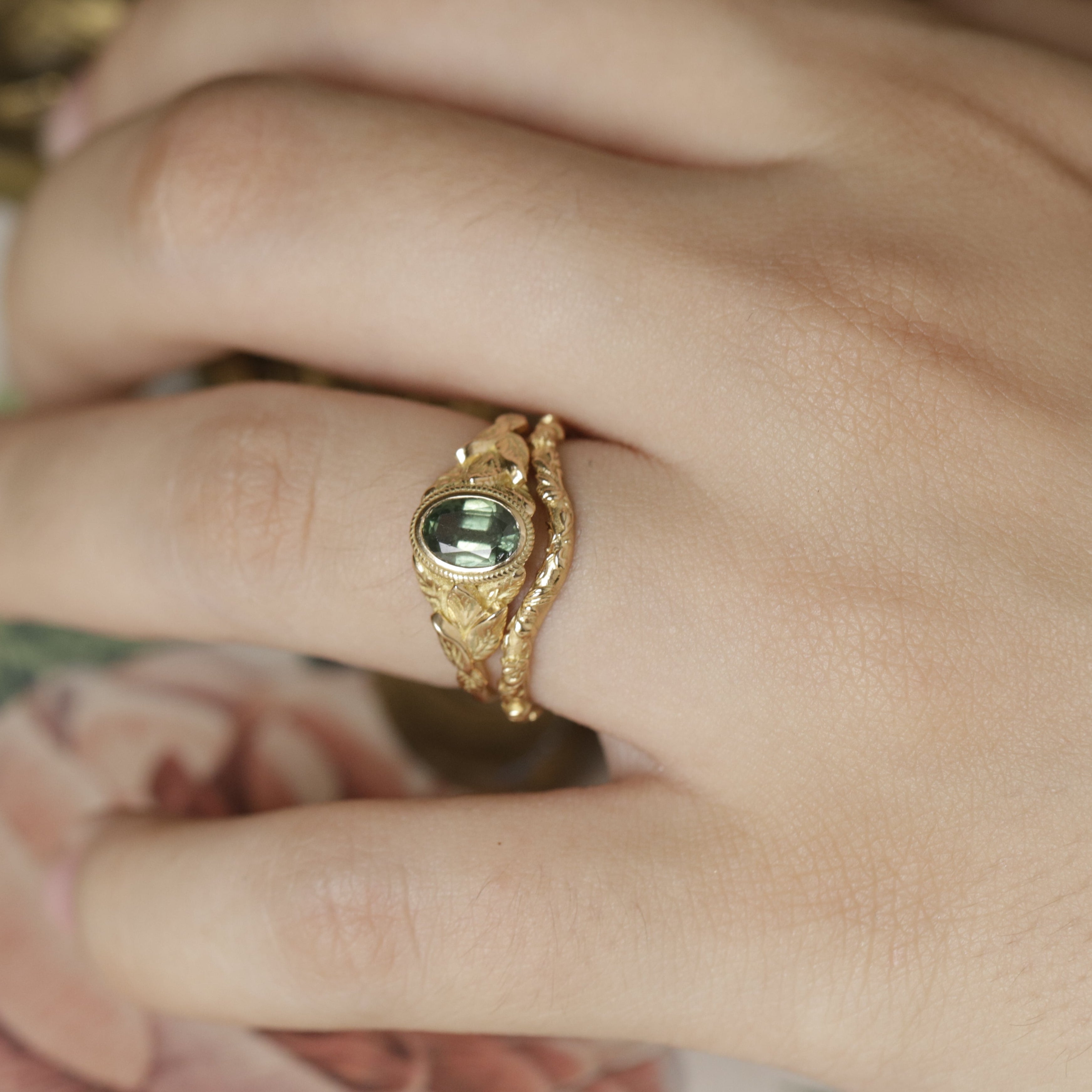 Stacking_solitaire_nemea_feuillages_et_saphir_vert_et_anneau_ida_U_vintage.jpg