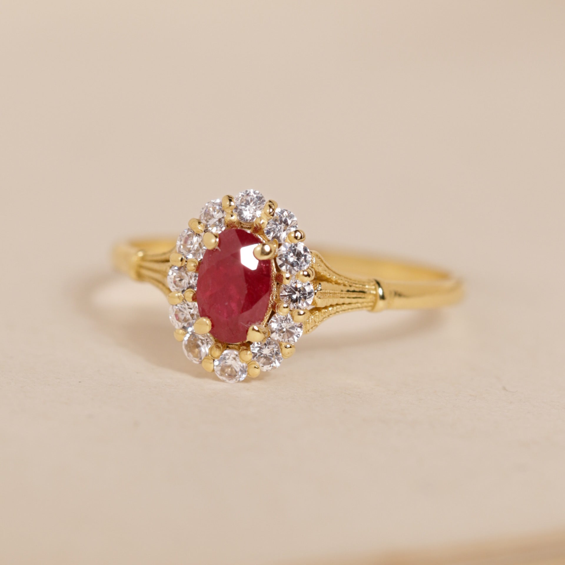 Bague marguerite 18 carats rubis diamants Aurora 6