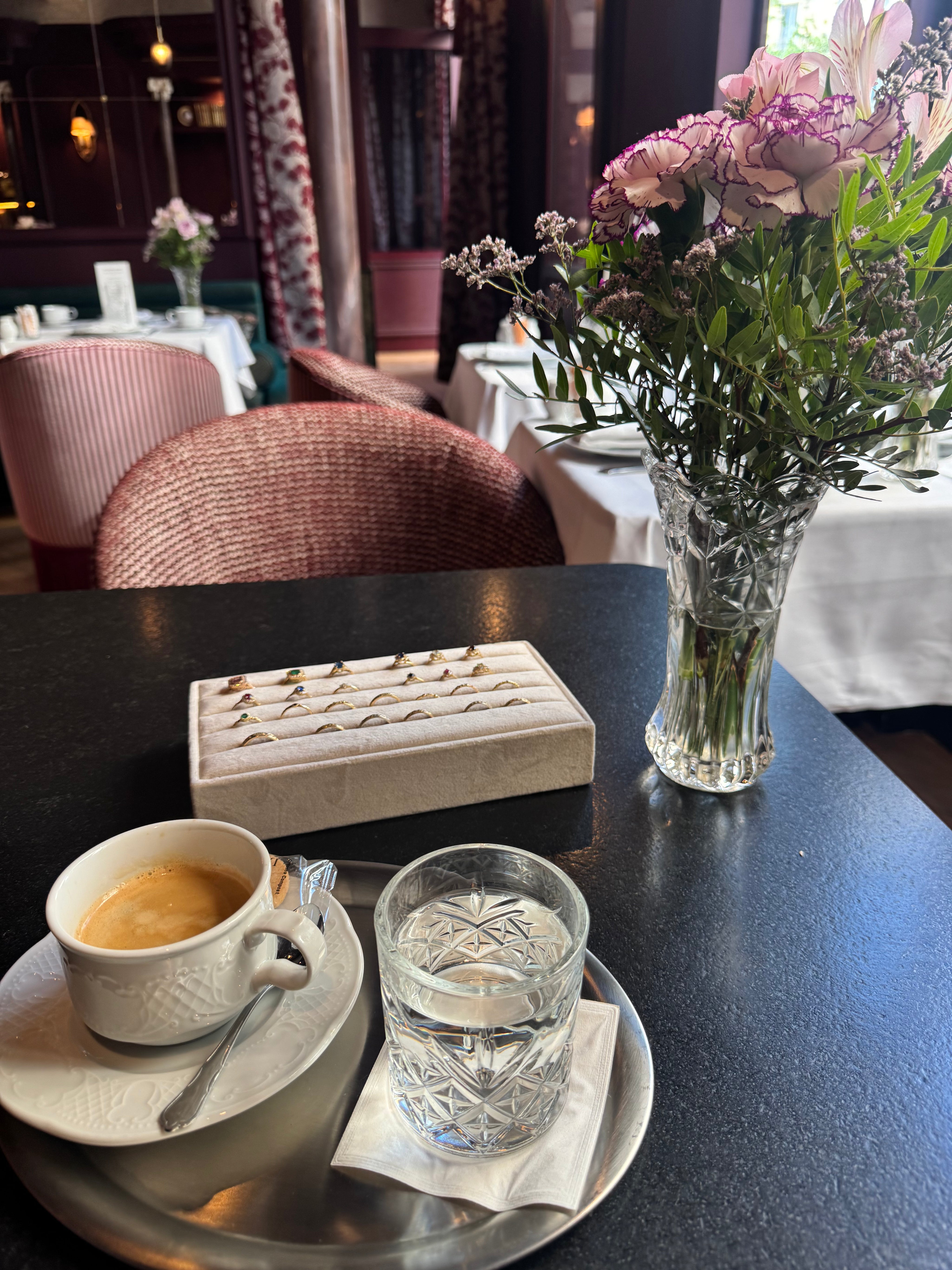 rdv privé essaayge bijoux Erato