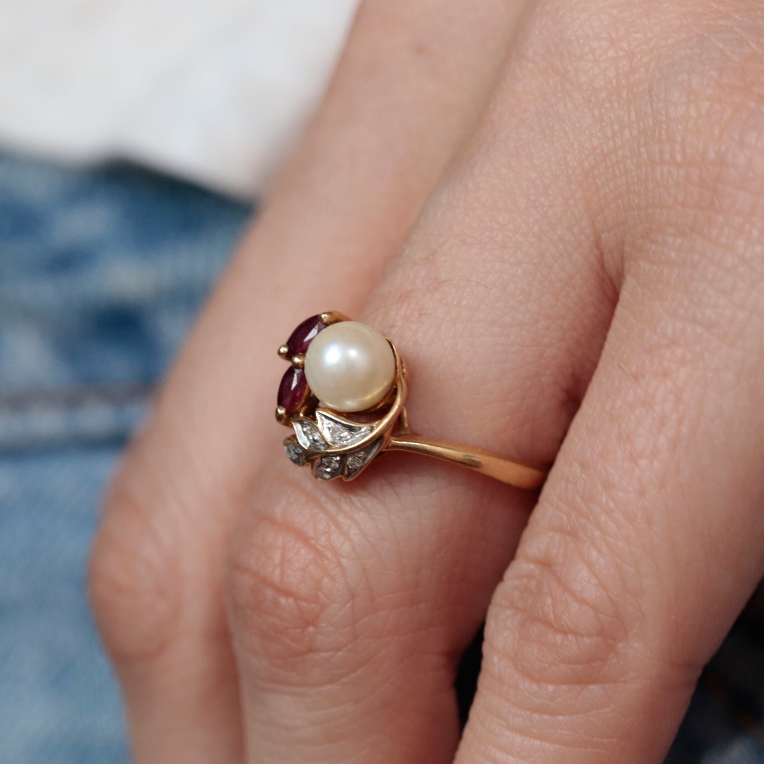 Bague feuillages perle et rubis