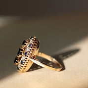 Bague marquise ovale vintage saphirs et diamants