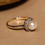 Bague vintage perle et motif platine